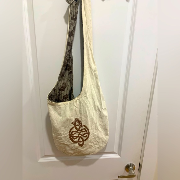 Reversible hobo purse made in Ireland 🇮🇪 - Picture 4 of 6